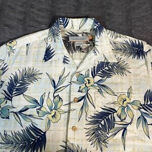 Quiksilver Edition Mens Hawaiian Shirt M/M Floral Print Short Sleeve Comfort Fit